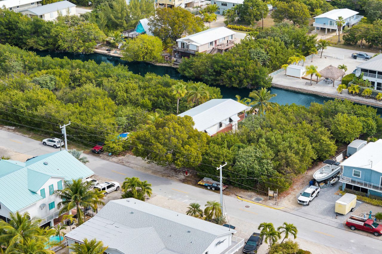 175 E Cahill Court, Big Pine Key, FL 33043 Photo
