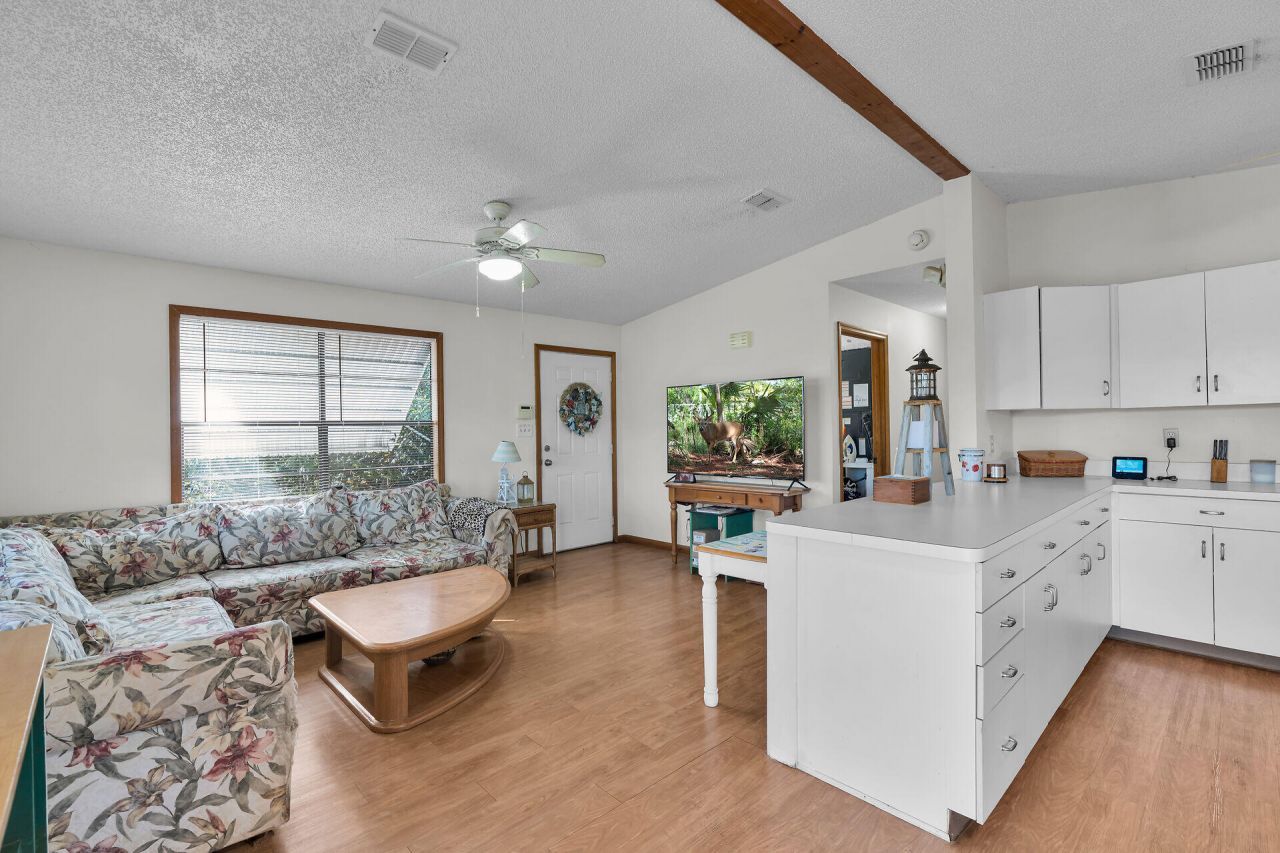 175 E Cahill Court, Big Pine Key, FL 33043 Photo