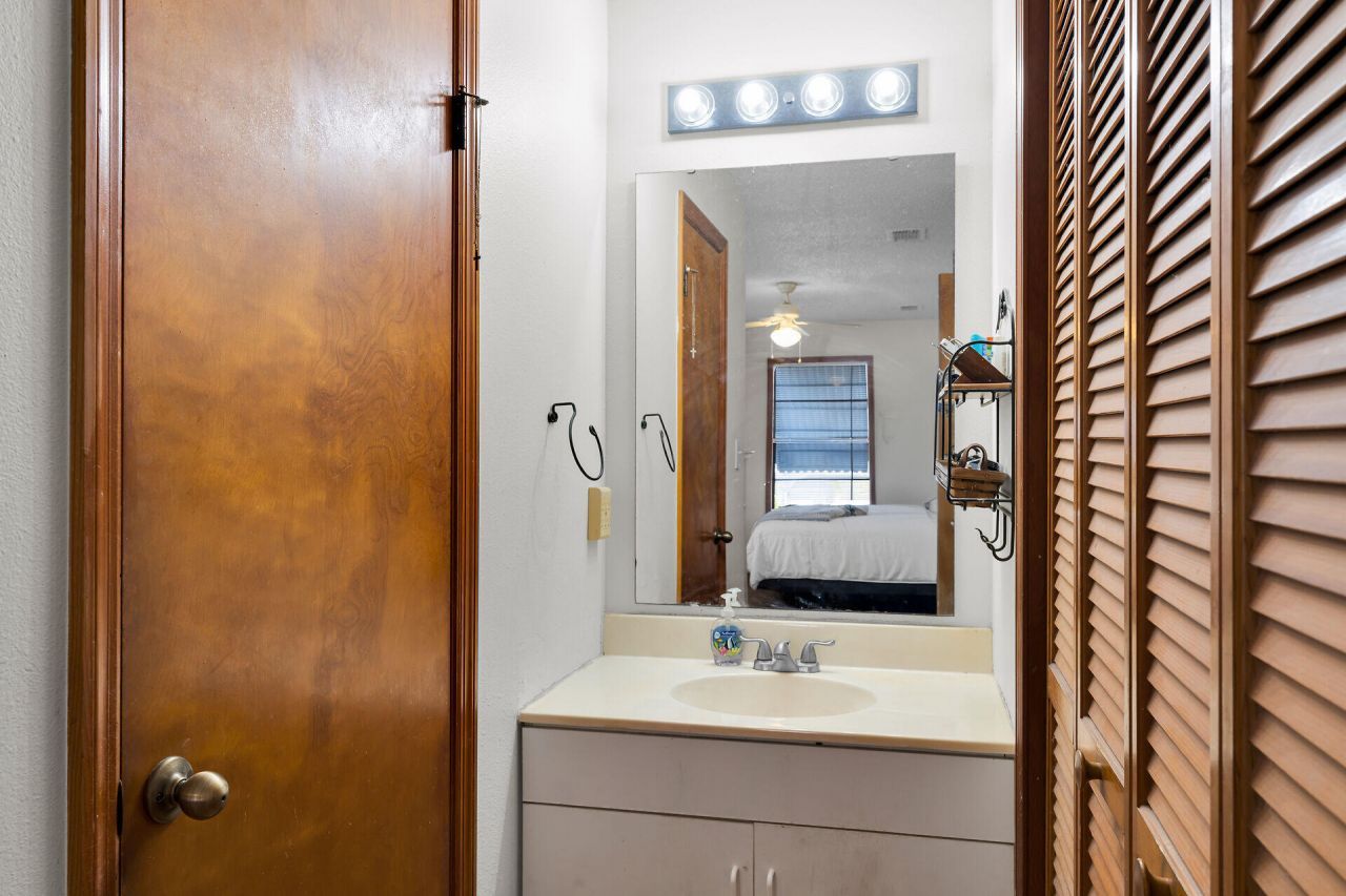 175 E Cahill Court, Big Pine Key, FL 33043 Photo