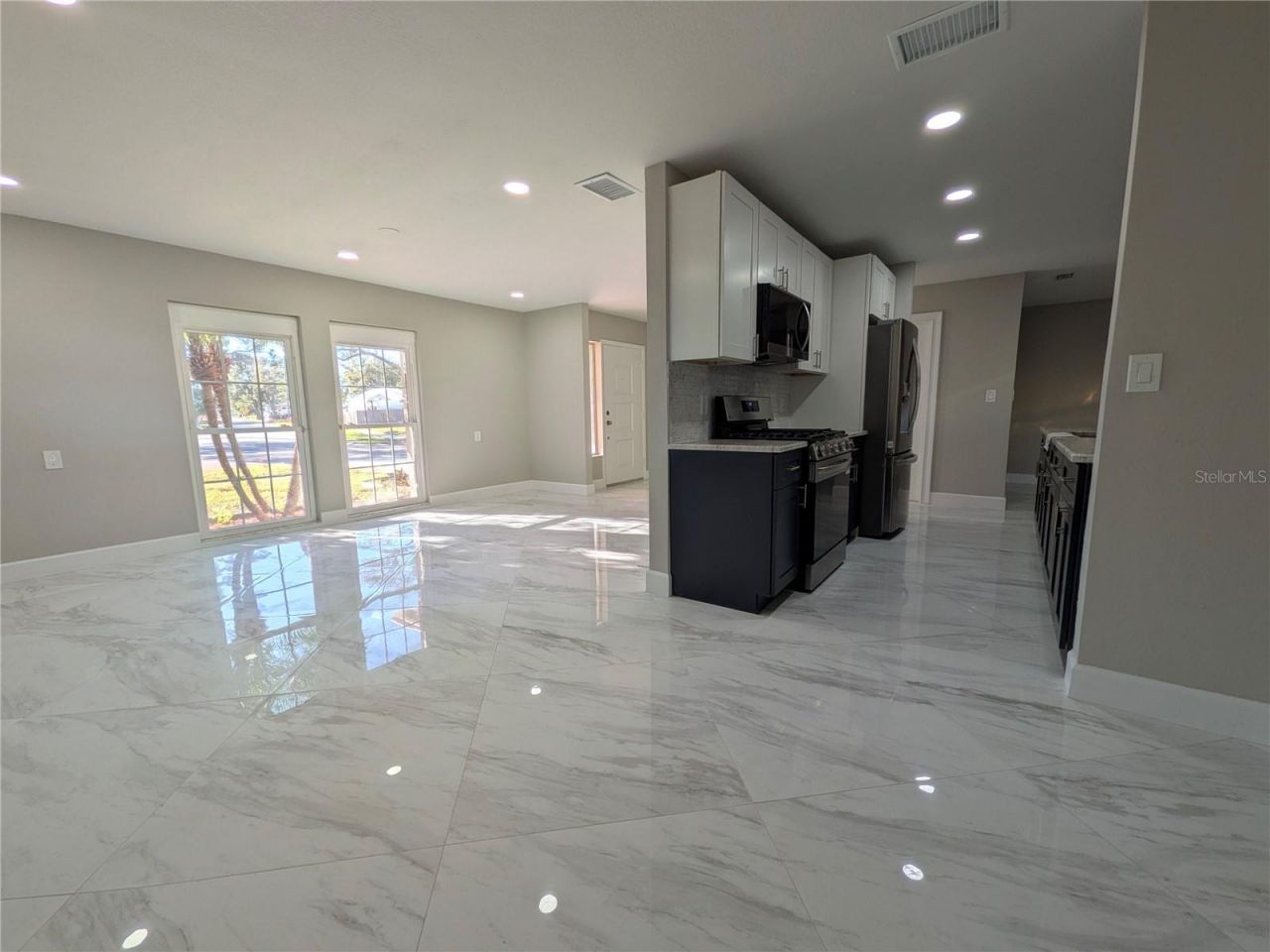 5523 Venetian Boulevard Ne, Saint Petersburg, FL 33703 Photo