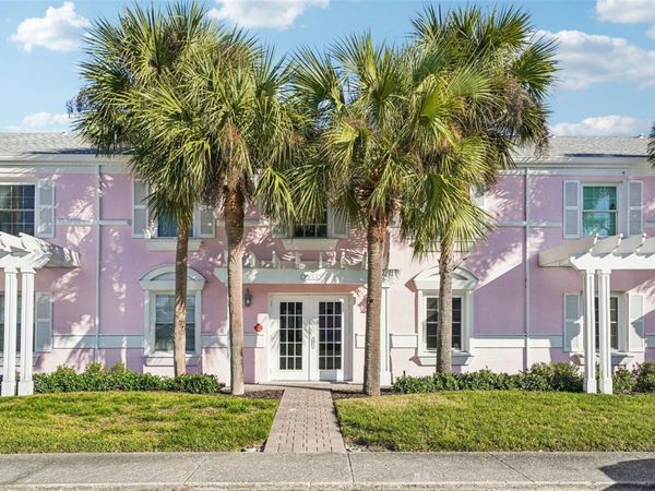 4822 COQUINA KEY DRIVE SE, Unit B, ST PETERSBURG, FL 33705