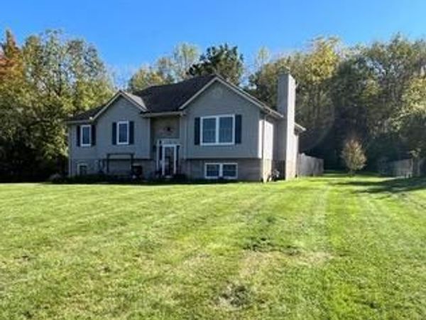 41 W Hunter Drive, Enon, OH 45323