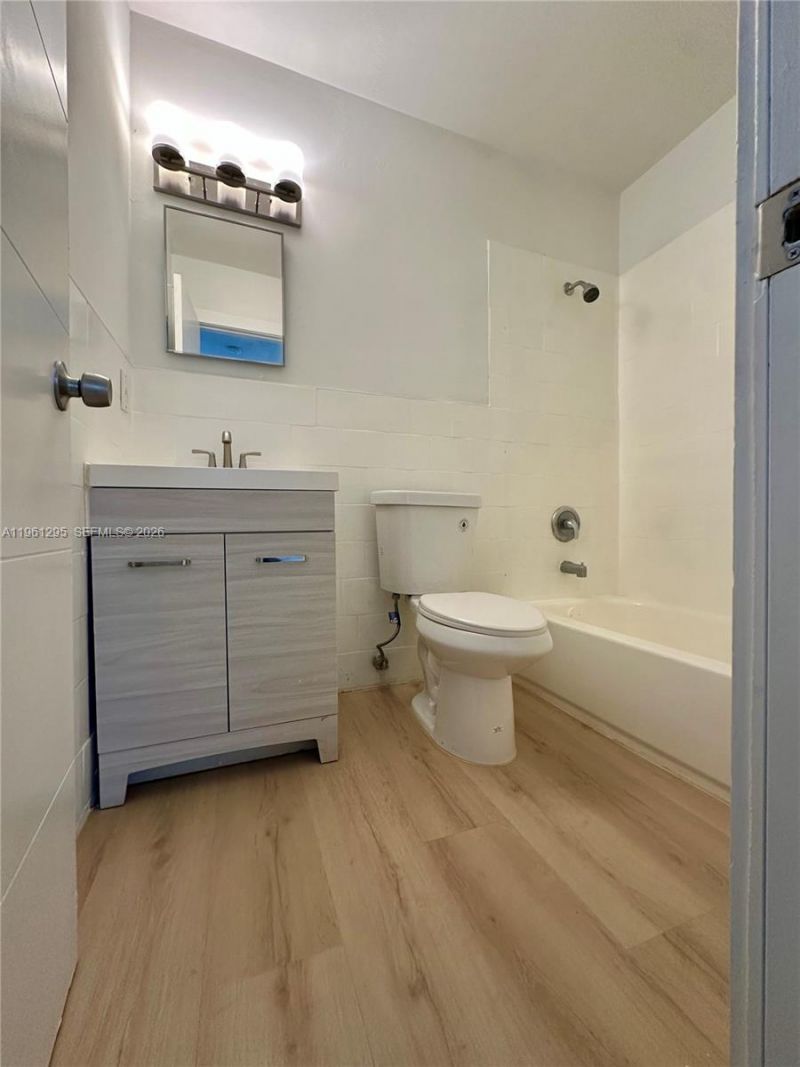 1109 NE 6th Ave, Unit 1, Fort Lauderdale, FL 33304 Photo