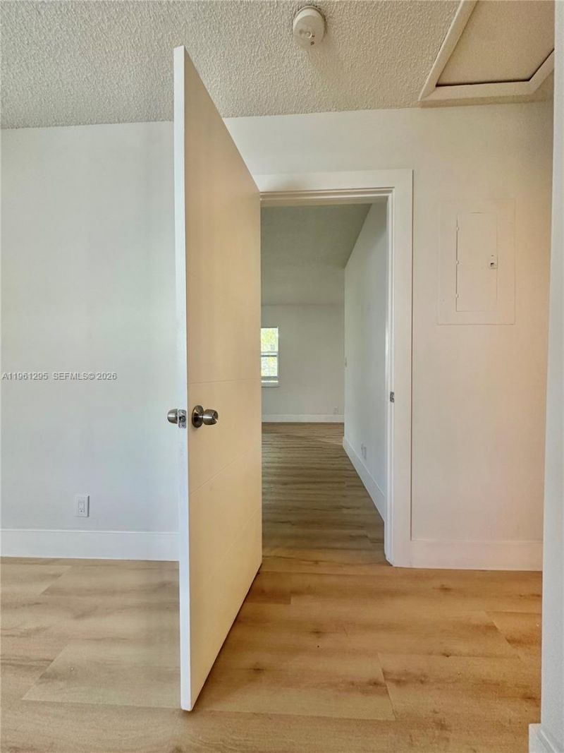 1109 NE 6th Ave, Unit 1, Fort Lauderdale, FL 33304 Photo