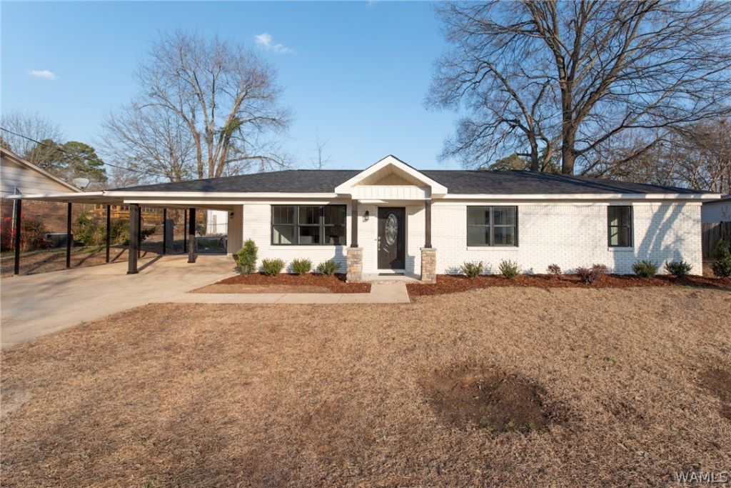 2803 25th Avenue, Northport, AL 35476 Main Photo