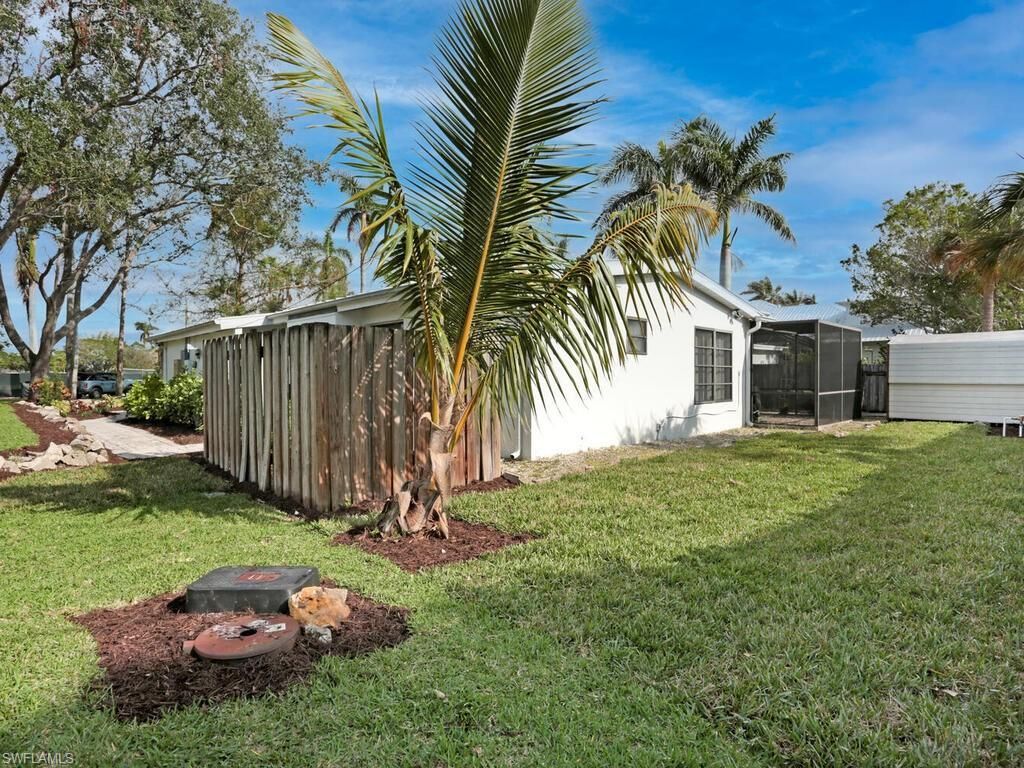 1014 Broad Ave N, Naples, FL 34102 Photo
