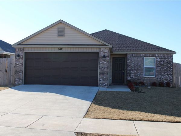 807 E Fairlane Street, Fayetteville, AR 72701