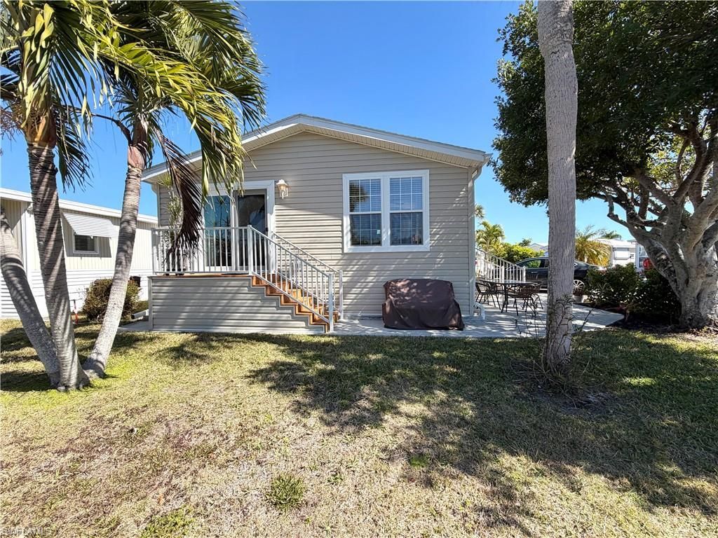 4750 Lantern Ln W, Estero, FL 33928 Photo