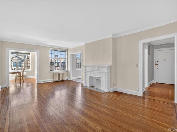 292 Main Street, Unit 6A, White Plains, NY 10601