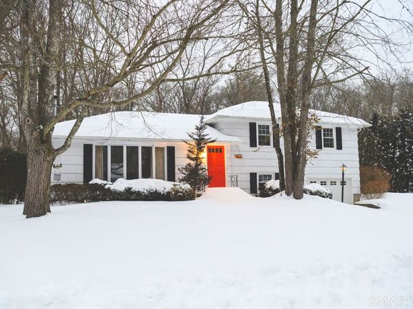 7 Old Colony, North Stonington, CT 06359