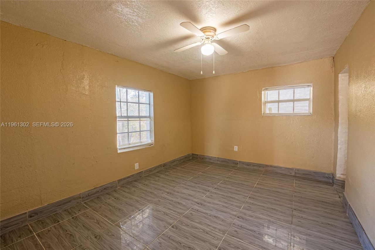 4719 NW 32nd Ave, Miami, FL 33142 Photo