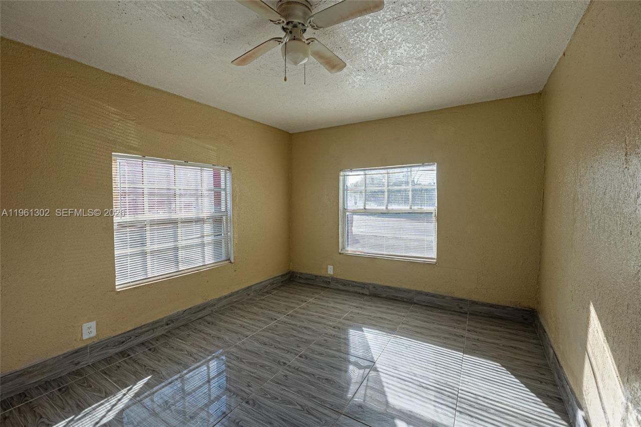 4719 NW 32nd Ave, Miami, FL 33142 Photo