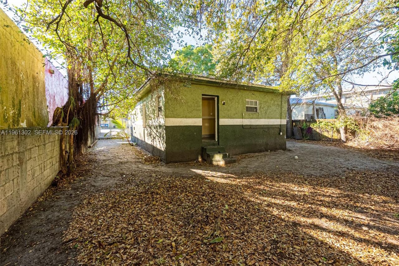 4719 NW 32nd Ave, Miami, FL 33142 Photo