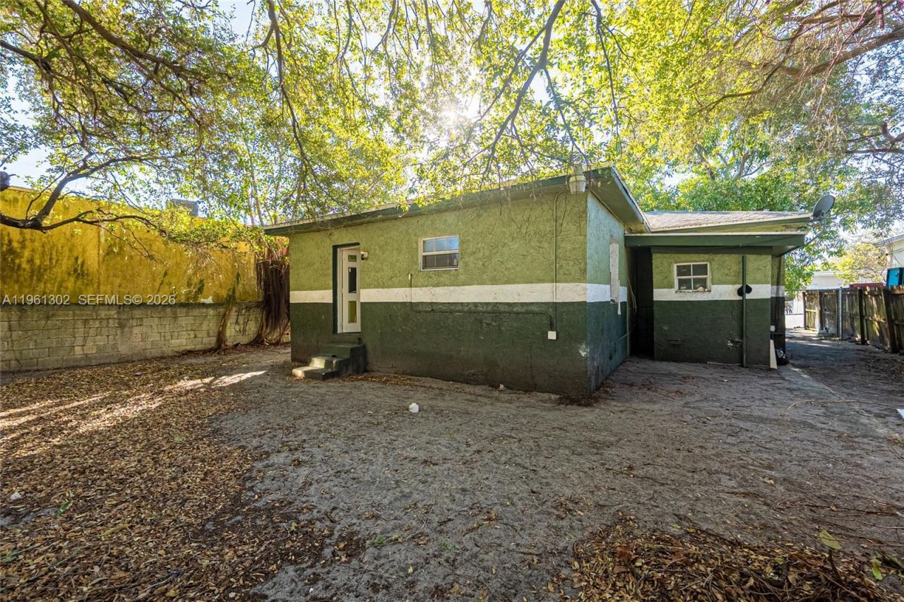 4719 NW 32nd Ave, Miami, FL 33142 Photo