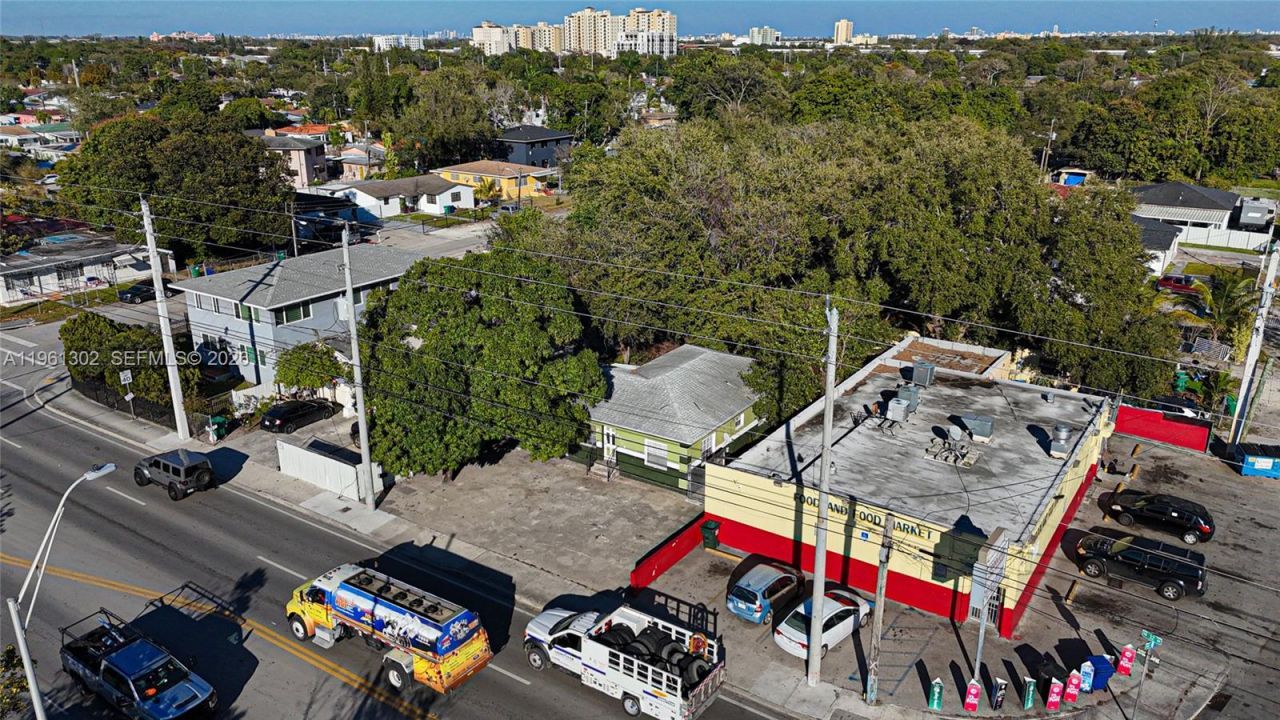 4719 NW 32nd Ave, Miami, FL 33142 Photo