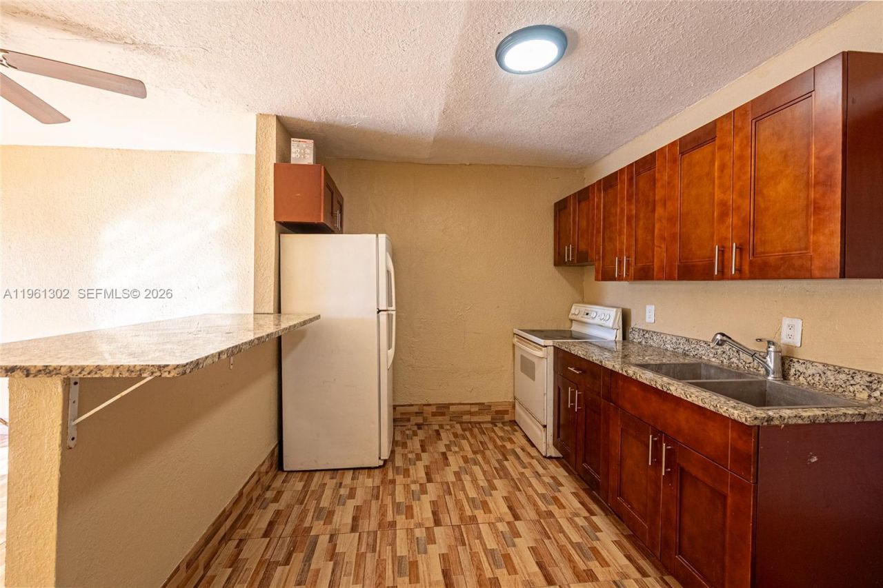 4719 NW 32nd Ave, Miami, FL 33142 Photo