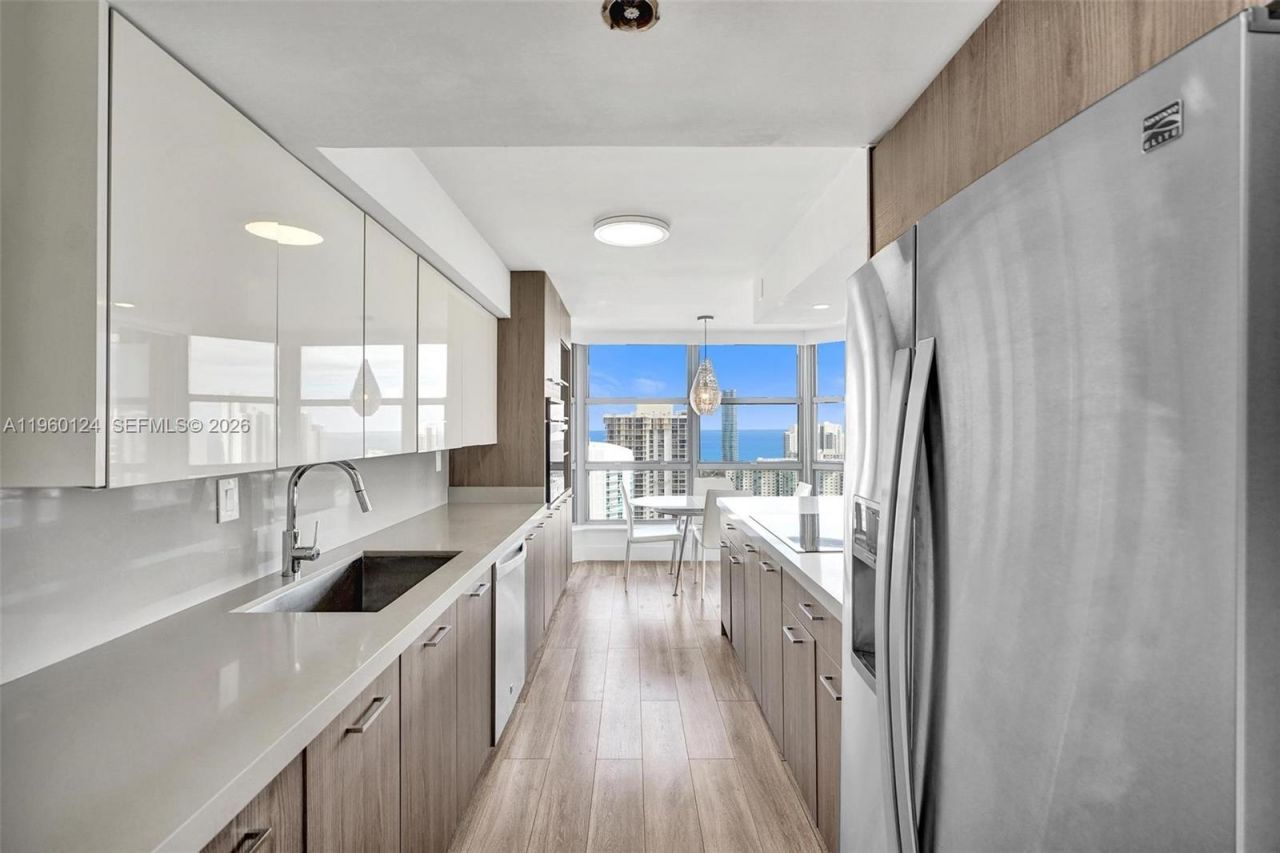 3500 Mystic Pointe Dr, Unit 3206, Aventura, FL 33180 Photo