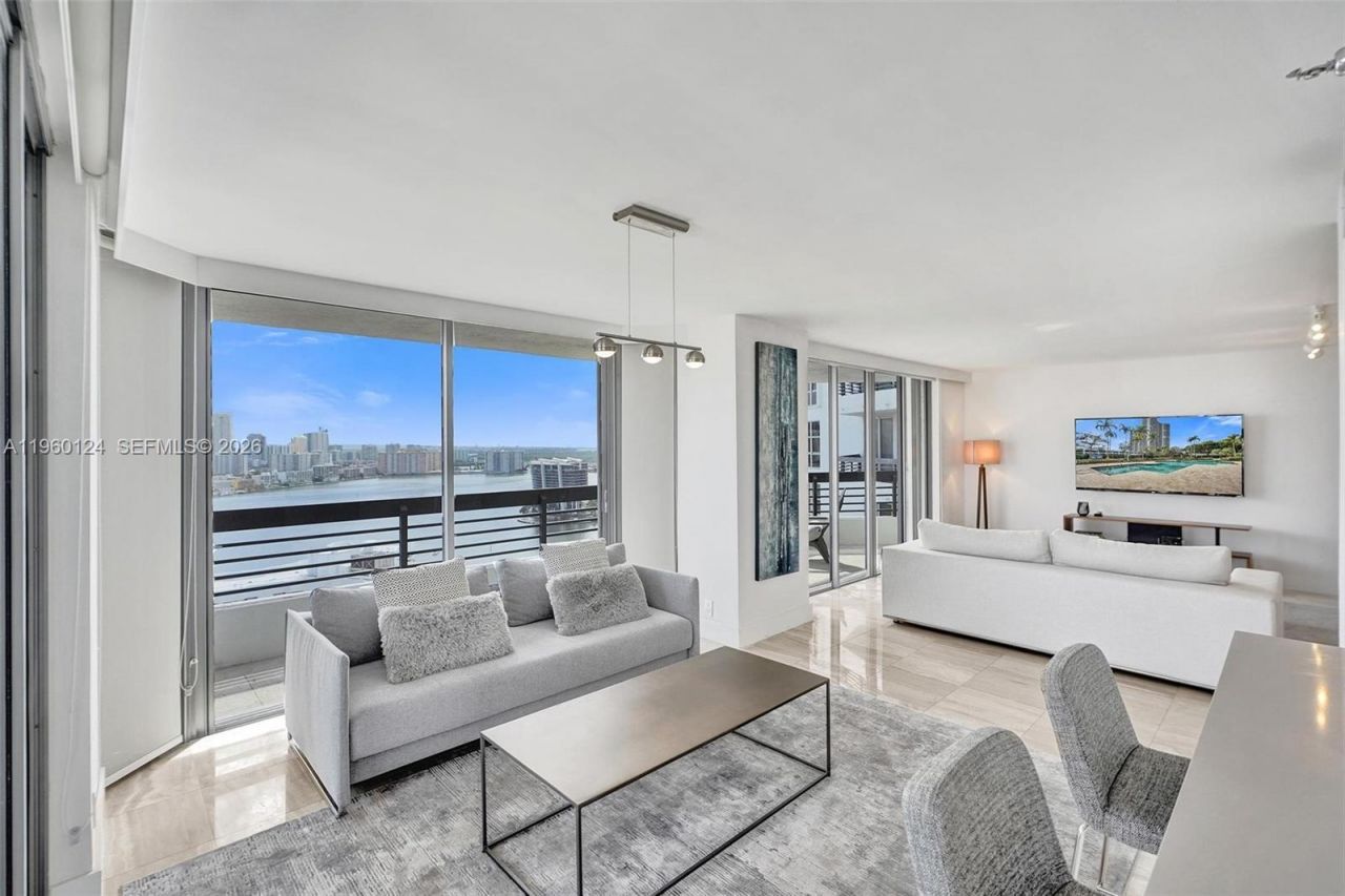 3500 Mystic Pointe Dr, Unit 3206, Aventura, FL 33180 Photo