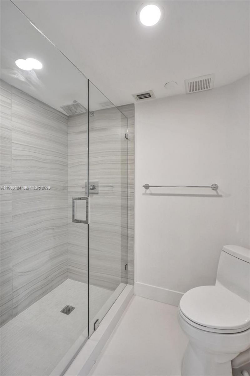 3500 Mystic Pointe Dr, Unit 3206, Aventura, FL 33180 Photo