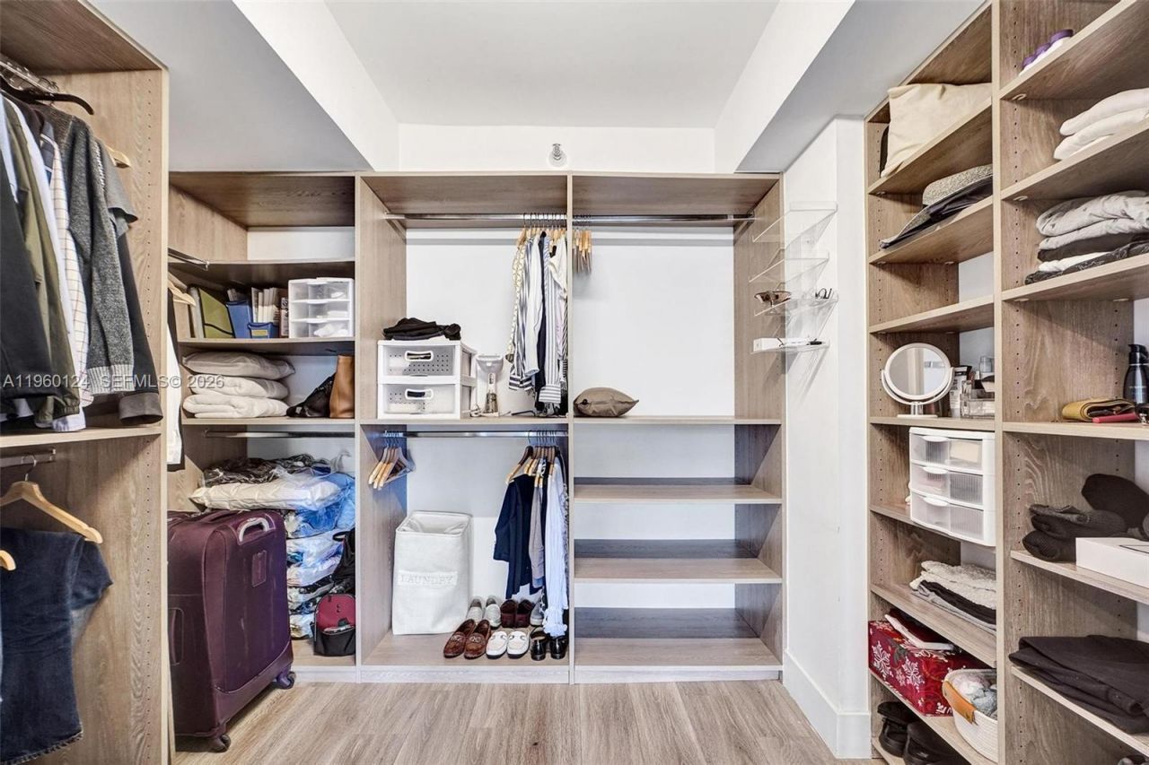 3500 Mystic Pointe Dr, Unit 3206, Aventura, FL 33180 Photo