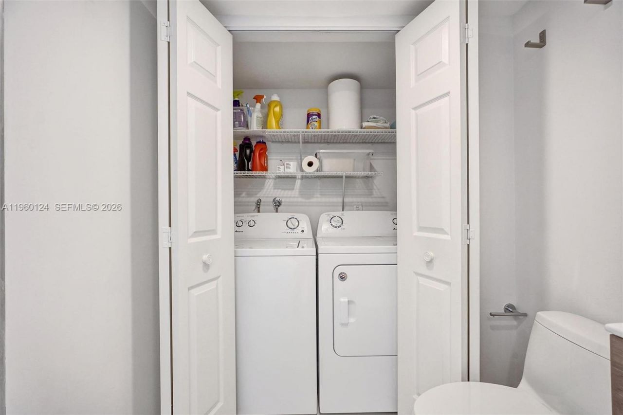 3500 Mystic Pointe Dr, Unit 3206, Aventura, FL 33180 Photo