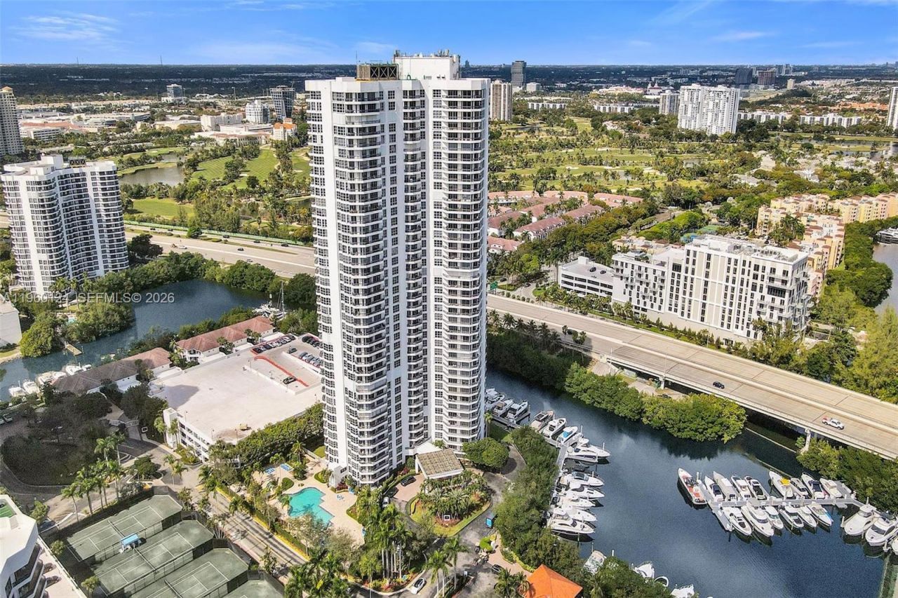3500 Mystic Pointe Dr, Unit 3206, Aventura, FL 33180 Photo