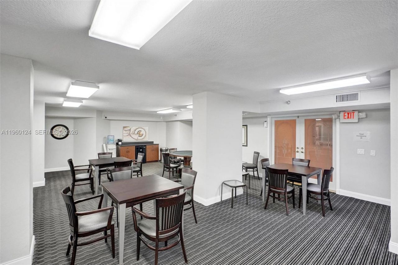 3500 Mystic Pointe Dr, Unit 3206, Aventura, FL 33180 Photo