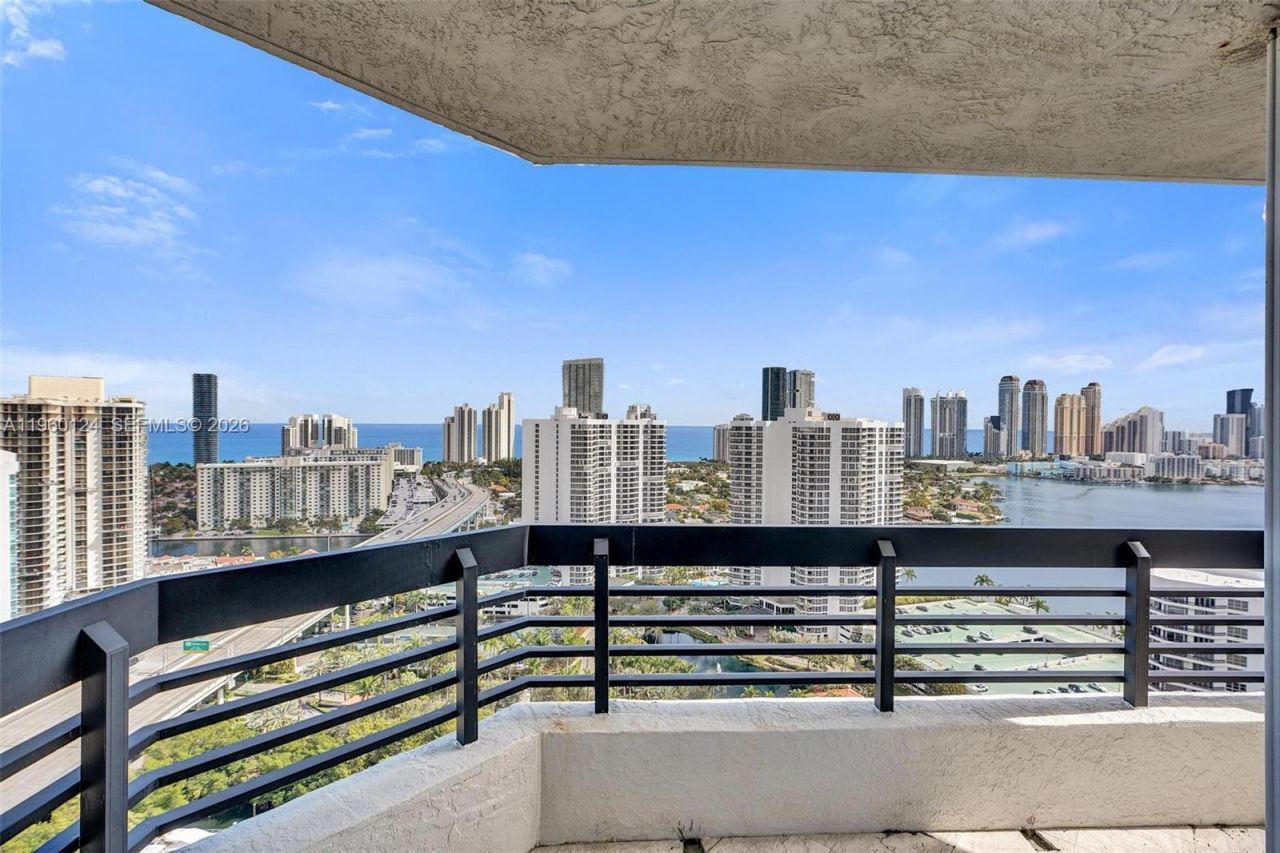 3500 Mystic Pointe Dr, Unit 3206, Aventura, FL 33180 Photo