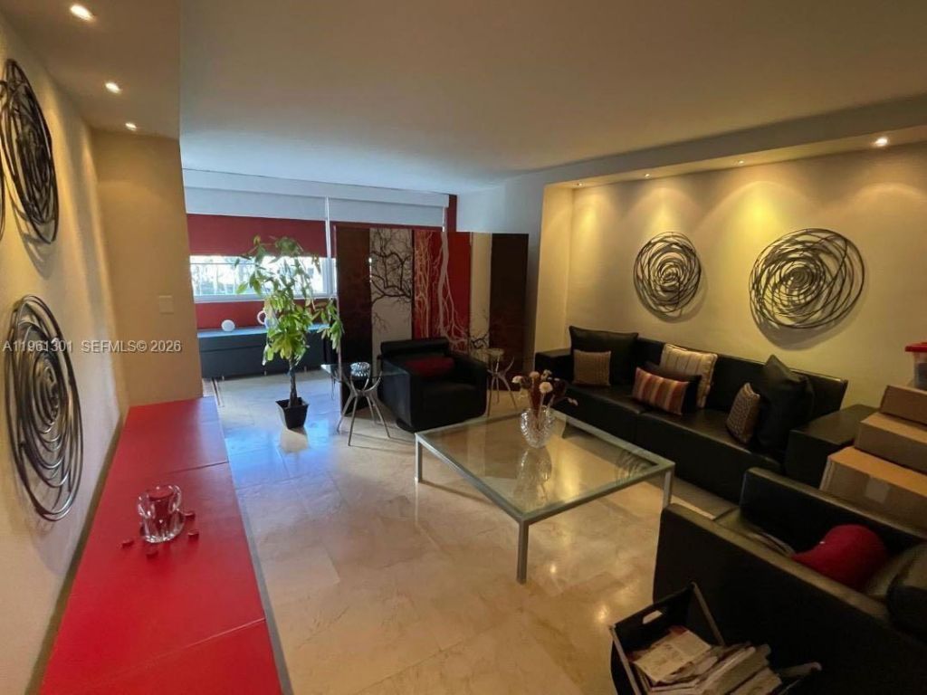 5005 Collins Ave, Unit 212, Miami Beach, FL 33140 Photo
