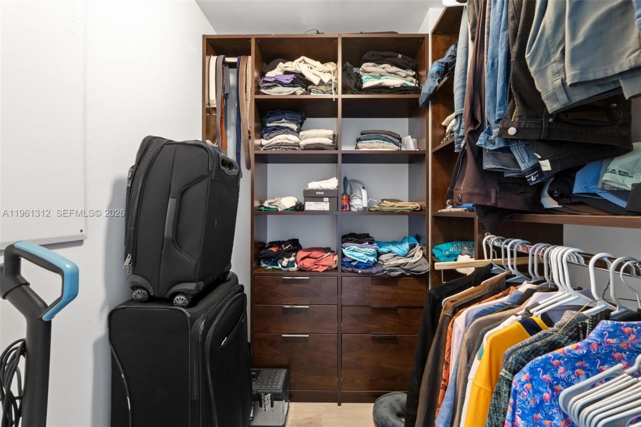 45 SW 9th St , Unit 1109, Miami, FL 33130 Photo