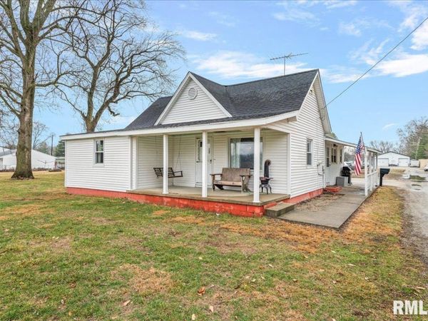 10 LEWIS Street, Mechanicsburg, IL 62545