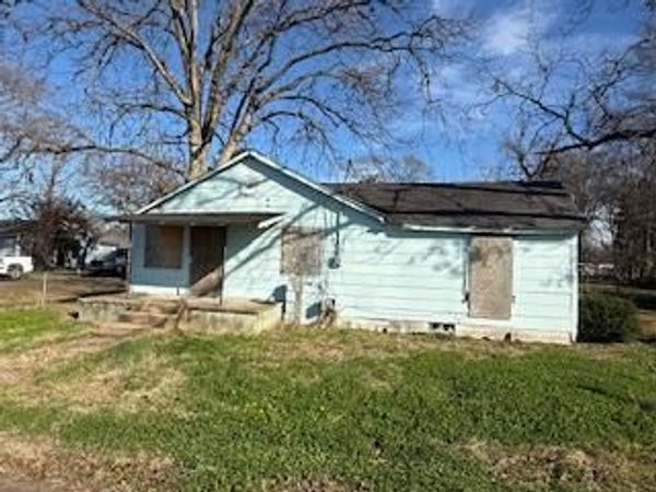 601 Miller Avenue, Greenwood, MS 38930