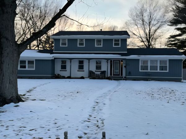 13 Charlton Drive, Kankakee, IL 60901