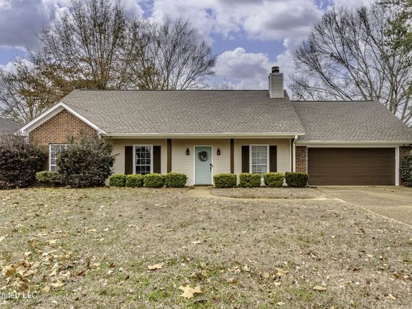 1063 Bayberry Drive, Flowood, MS 39232