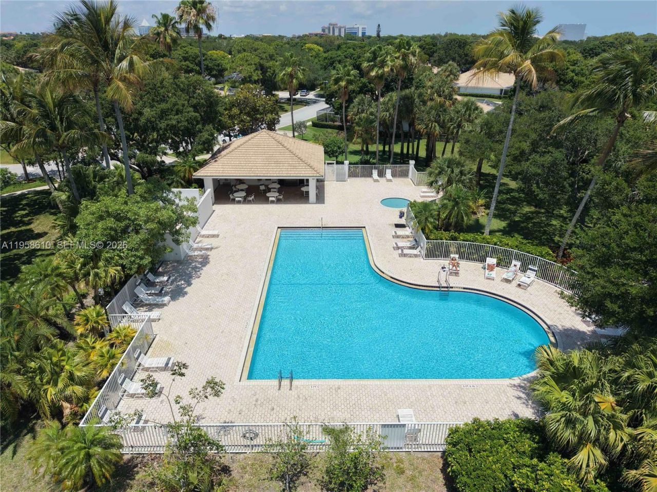 803 Silverleaf Oak Ct, Palm Beach Gardens, FL 33410 Photo
