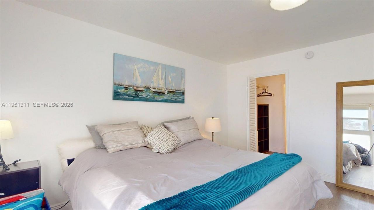 2076 S Ocean Dr, Unit 211, Hallandale Beach, FL 33009 Photo