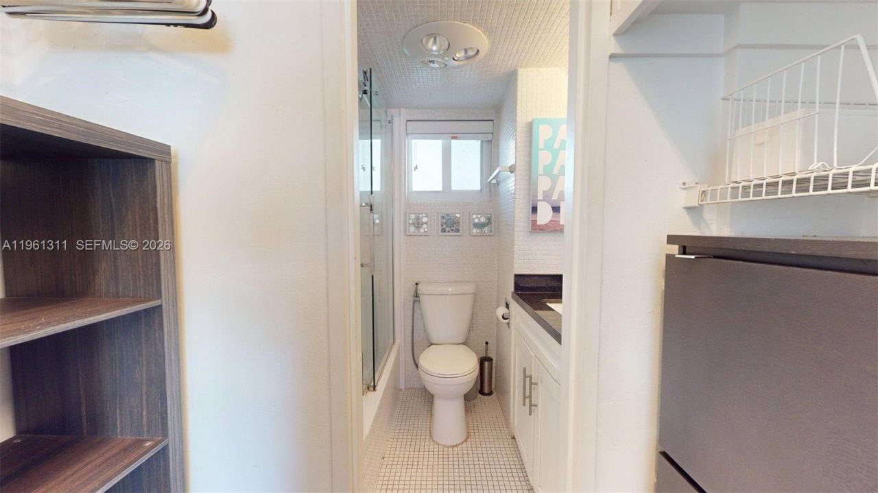 2076 S Ocean Dr, Unit 211, Hallandale Beach, FL 33009 Photo