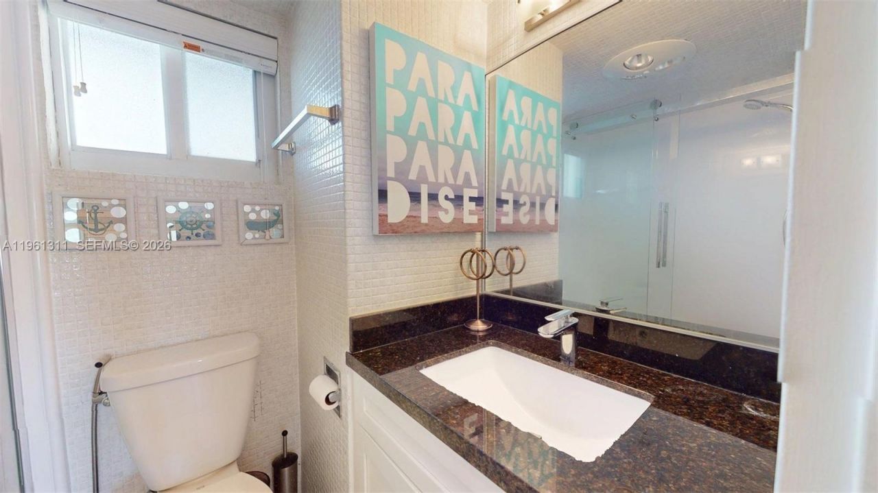 2076 S Ocean Dr, Unit 211, Hallandale Beach, FL 33009 Photo