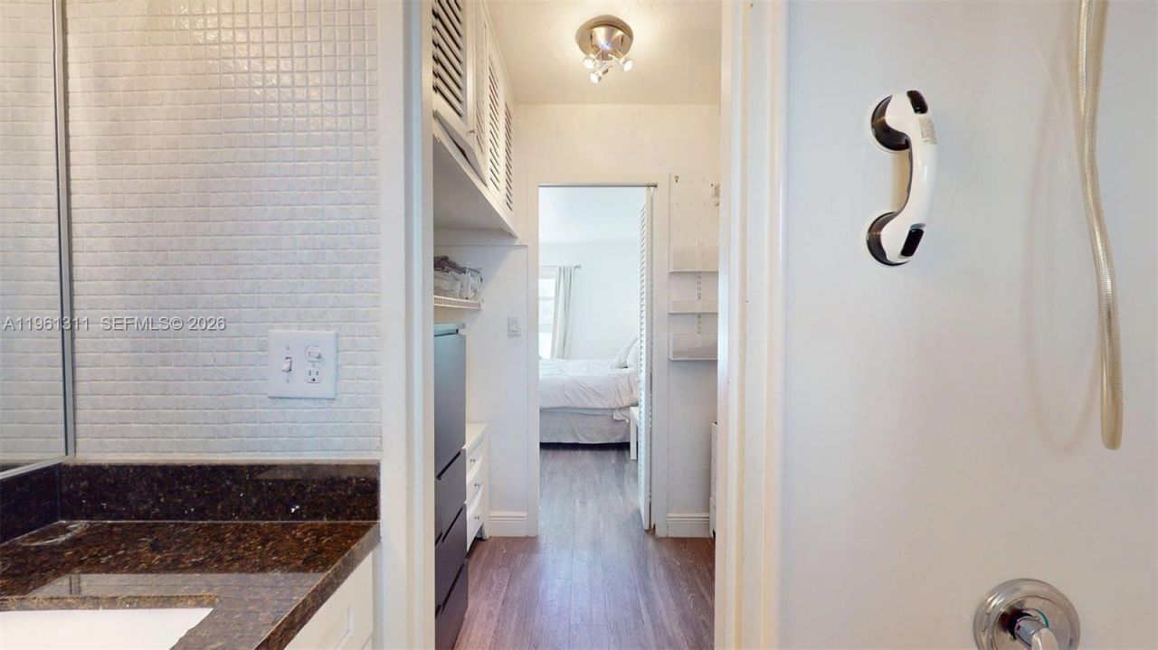 2076 S Ocean Dr, Unit 211, Hallandale Beach, FL 33009 Photo