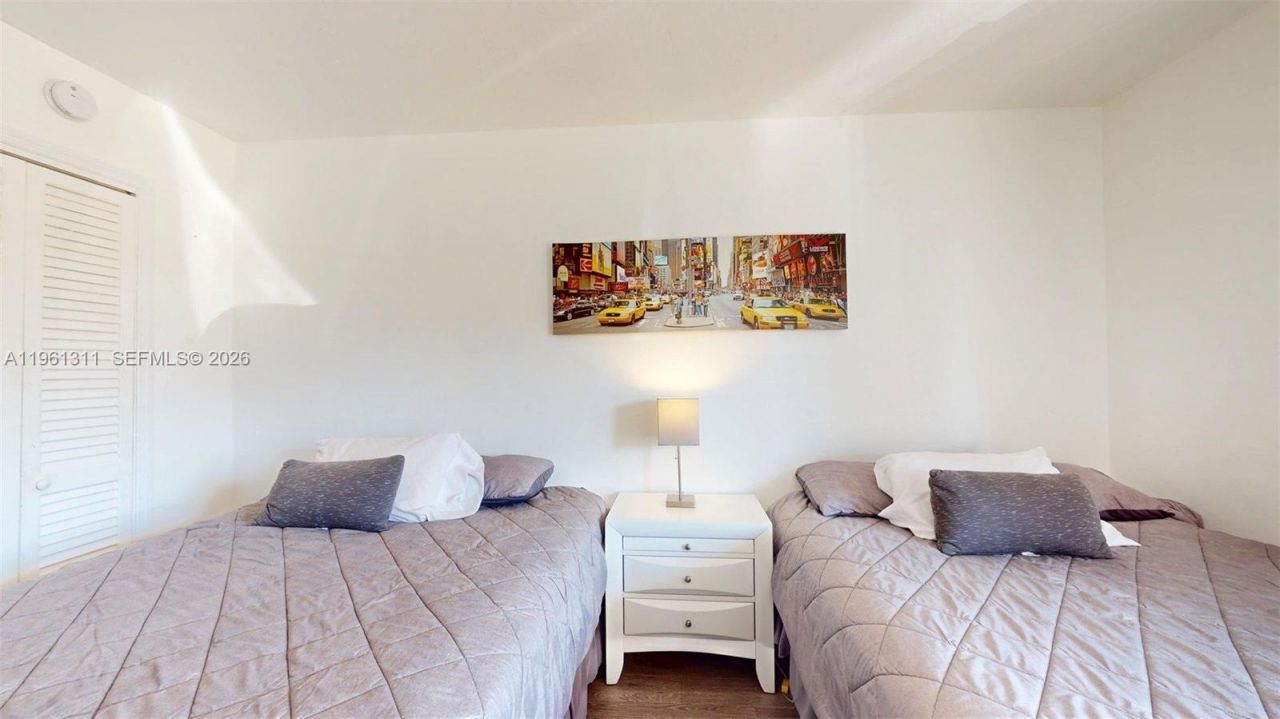 2076 S Ocean Dr, Unit 211, Hallandale Beach, FL 33009 Photo