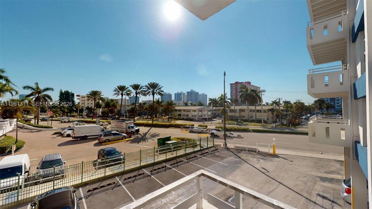 2076 S Ocean Dr, Unit 211, Hallandale Beach, FL 33009 Photo