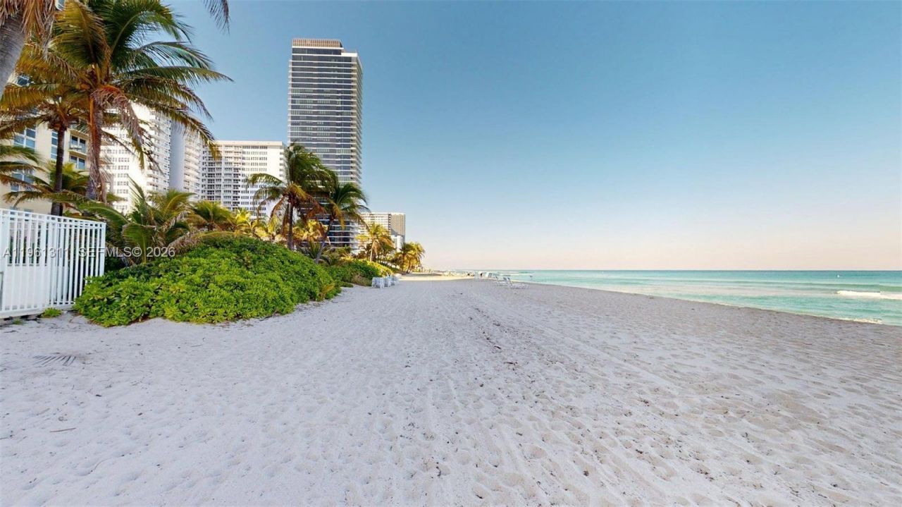 2076 S Ocean Dr, Unit 211, Hallandale Beach, FL 33009 Photo