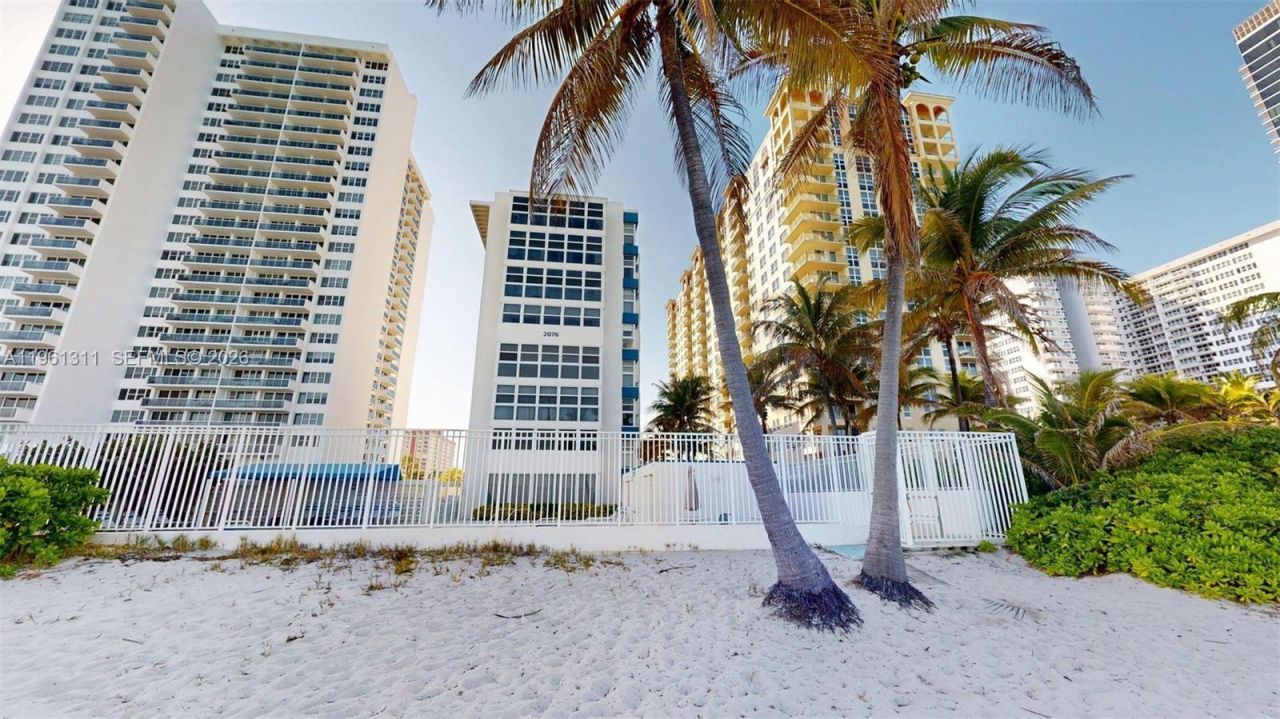2076 S Ocean Dr, Unit 211, Hallandale Beach, FL 33009 Photo