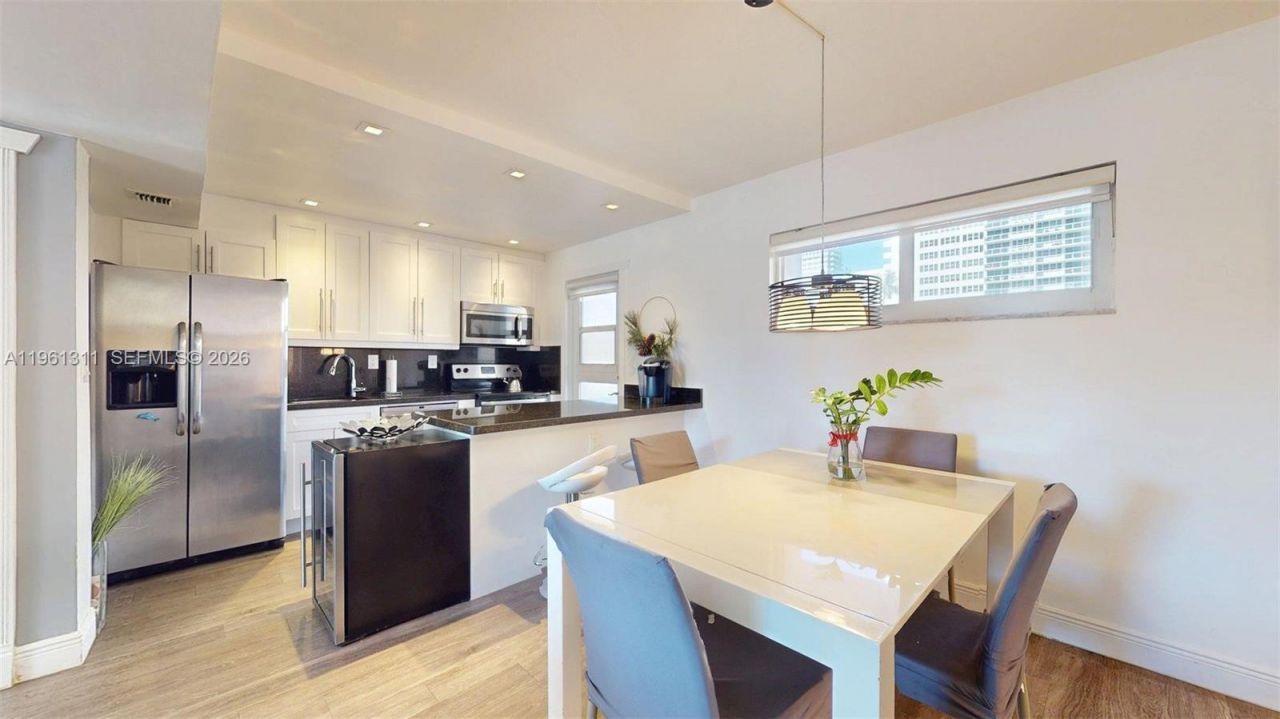 2076 S Ocean Dr, Unit 211, Hallandale Beach, FL 33009 Photo