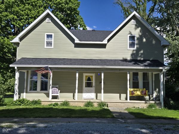 127 S Madison Street, Knightstown, IN 46148