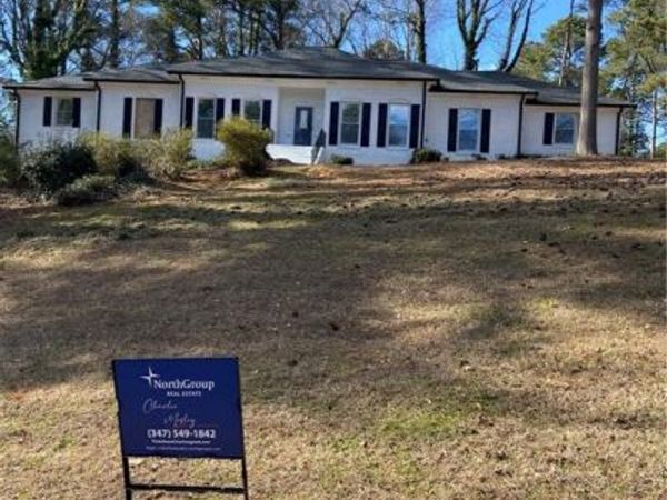 1080 Huntcliff, Atlanta, GA 30350