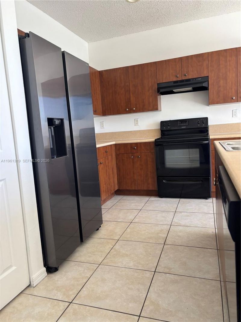 1044 NE 42nd Ter, Homestead, FL 33033 Photo