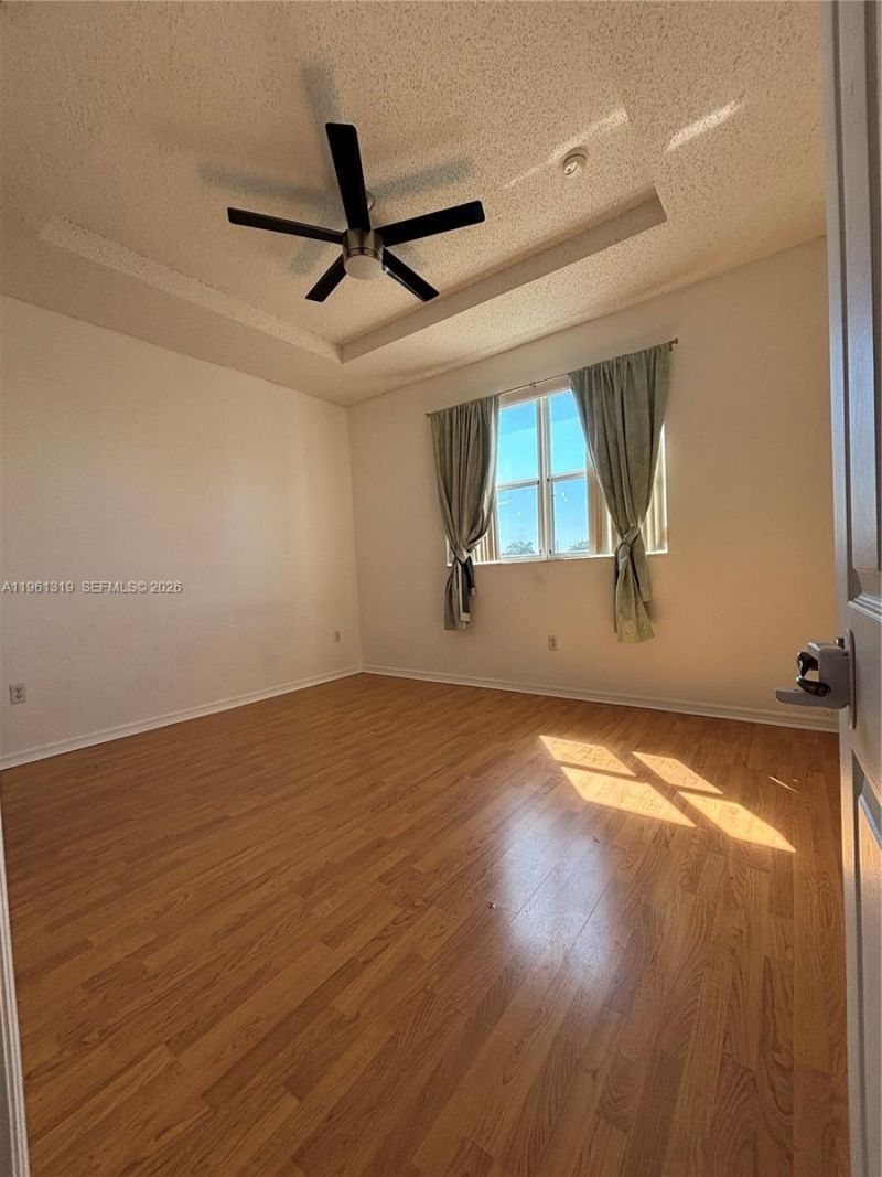 1044 NE 42nd Ter, Homestead, FL 33033 Photo