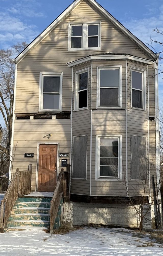 12017 S Indiana Avenue, Chicago, IL 60628 Main Photo