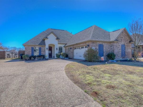 234 Arrowhead Drive, Bossier City, LA 71111